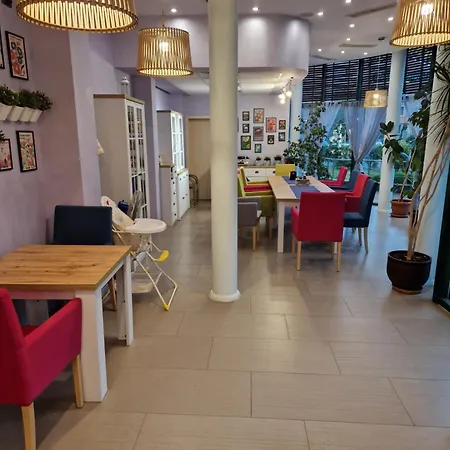 Pool View Studio, Pollo Resort, Sunny