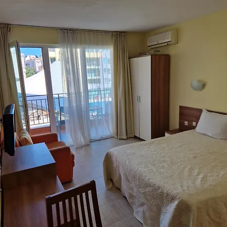 Pool View Studio, Pollo Resort, Sunny Beach Апарт-отель