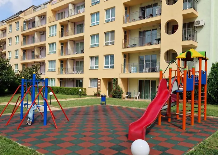 Lejlighedshotel Pool View Studio, Pollo Resort, Sunny