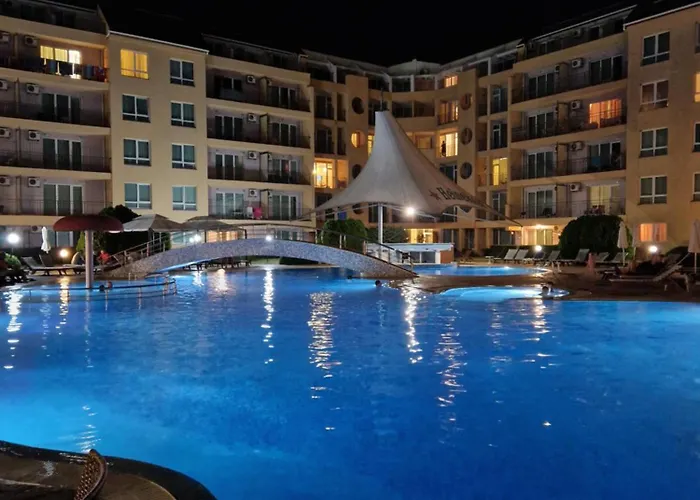 Pool View Studio, Pollo Resort, Sunny