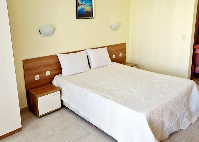 公寓式酒店 Pool View Studio, Pollo Resort, Sunny 阳光海滩