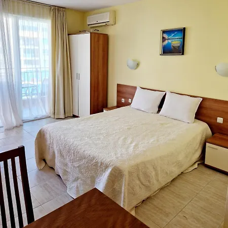 Pool View Studio, Pollo Resort, Sunny Aparthotel 3*